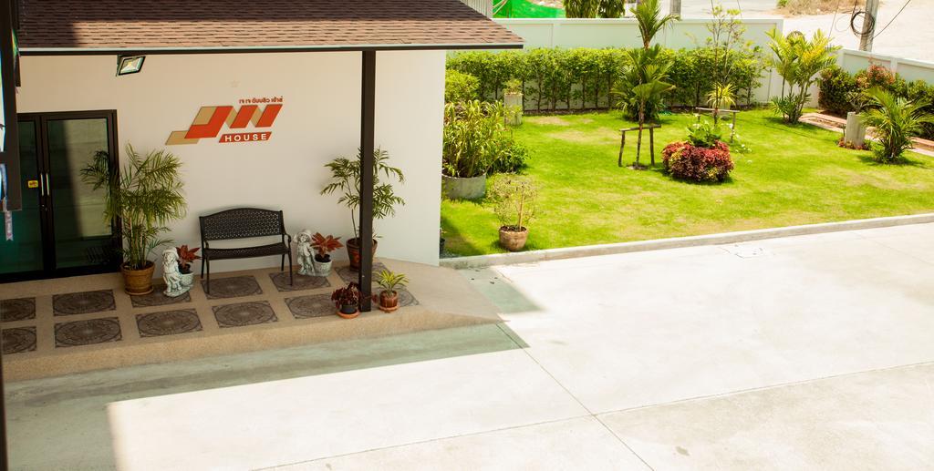 Apartamento Jjw House Thalang Exterior foto